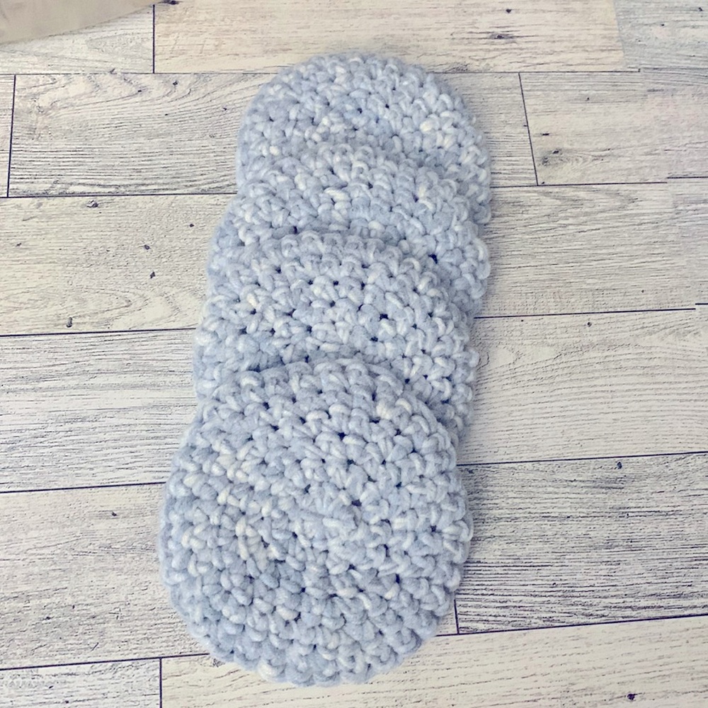 4/coasters / 100‎ % handmade Crochet 🧶